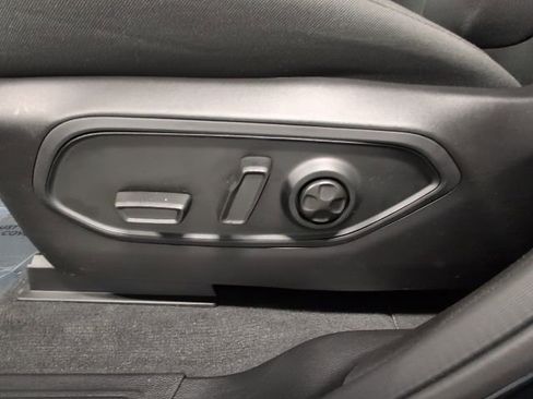New 2025 Jeep Grand Cherokee Laredo X w/ Luxury Tech Group I AWD/4WD image 13