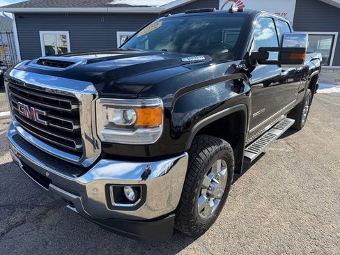 Used 2018 GMC Sierra 2500 SLT w/ Snow Plow Prep Package AWD/4WD image 1