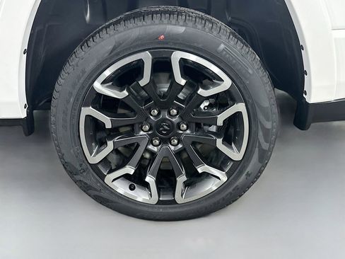 New 2026 RAM 1500 Limited image 17