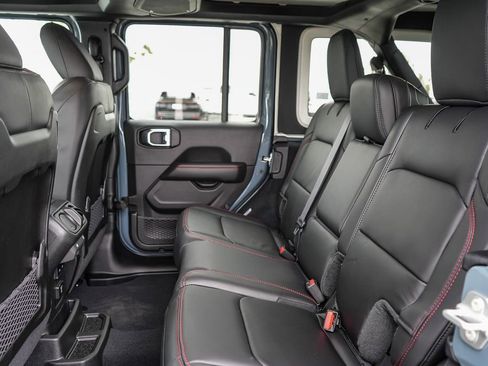 New 2026 Jeep Wrangler Unlimited Rubicon AWD/4WD image 20