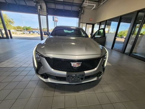 Used 2025 Cadillac CT5 Sport w/ Technology Package RWD image 2