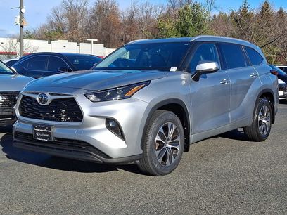 Used 2022 Toyota Highlander XLE