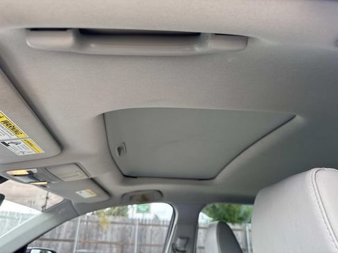 Used 2018 Acura MDX FWD image 19