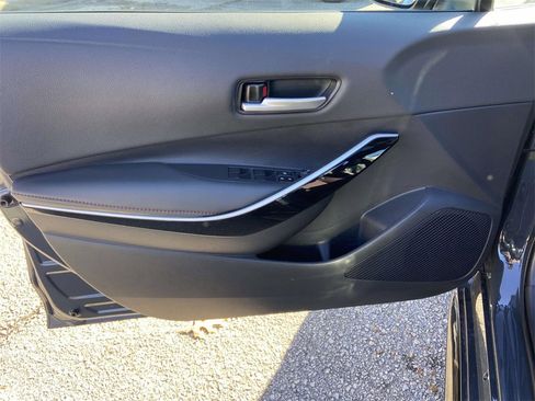 Used 2025 Toyota Corolla XSE image 11