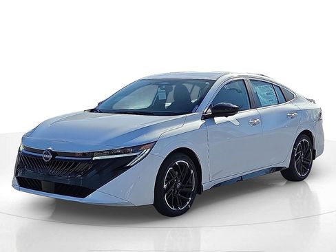 New 2026 Nissan Sentra SR w/ SR Premium Package image 2