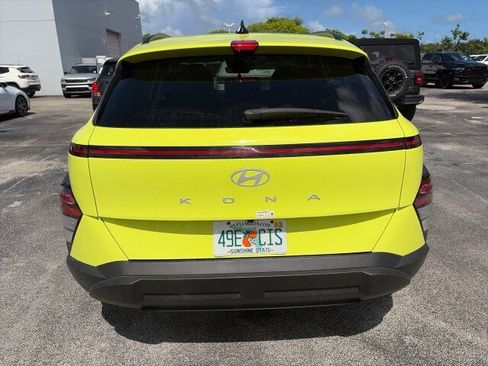 Used 2024 Hyundai Kona SEL FWD image 5