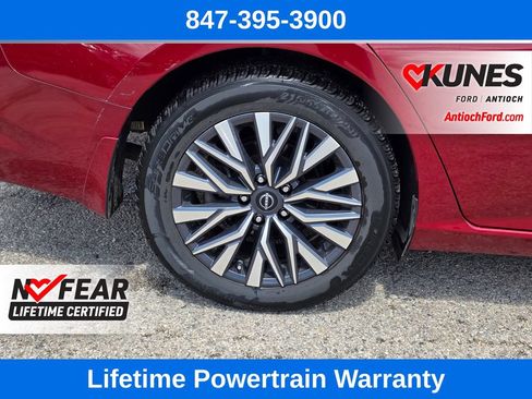Used 2024 Nissan Altima 2.5 SV w/ SV Premium Package FWD image 10
