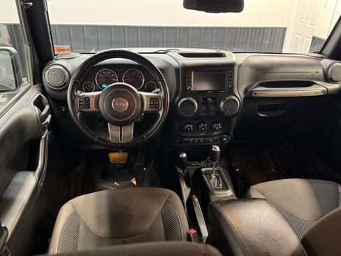 Used 2017 Jeep Wrangler Sport image 7