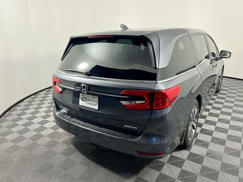 Used 2023 Honda Odyssey Touring image 3