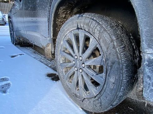 Certified 2023 Chevrolet Traverse RS w/ LPO, Floor Liner Package image 11