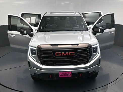 Used 2022 GMC Sierra 1500 AT4X AWD/4WD image 25