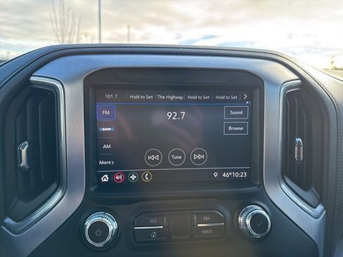 Used 2022 GMC Sierra 1500 Elevation image 21