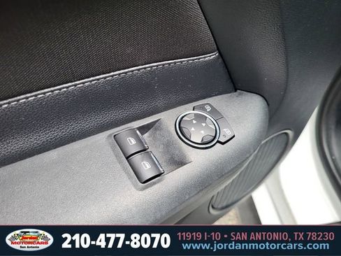 Used 2020 Ford Mustang Coupe RWD image 16