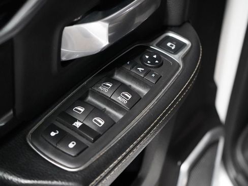 Used 2019 RAM 2500 Laramie w/ Night Edition AWD/4WD image 23