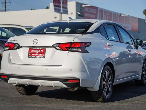 Certified 2025 Nissan Versa SV w/ Trunk Package FWD image 7