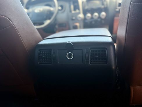 Used 2013 Toyota Tundra Limited w/ TRD Off-Road Pkg AWD/4WD image 19