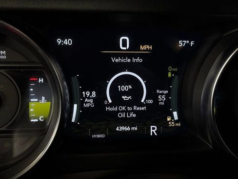 Used 2023 Jeep Wrangler Unlimited Sahara image 17