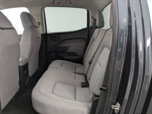 Used 2017 GMC Canyon 2WD Crew Cab w/ Convenience Package image 17