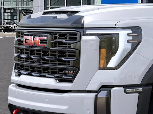 New 2026 GMC Sierra 2500 AT4 w/ AT4 Premium Plus Package AWD/4WD image 15
