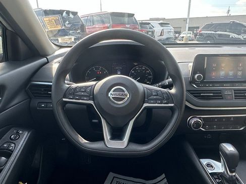 Used 2022 Nissan Altima 2.5 S image 12