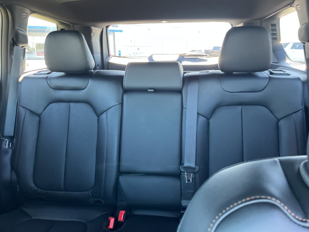 Used 2026 Jeep Cherokee Limited AWD/4WD image 13