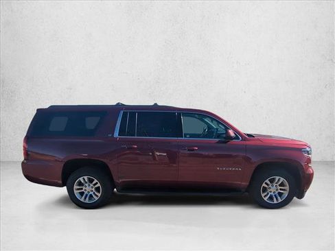 Used 2016 Chevrolet Suburban LT w/ Luxury Package image 4