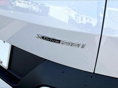 New 2026 BMW X2 xDrive28i w/ Technology Package image 16