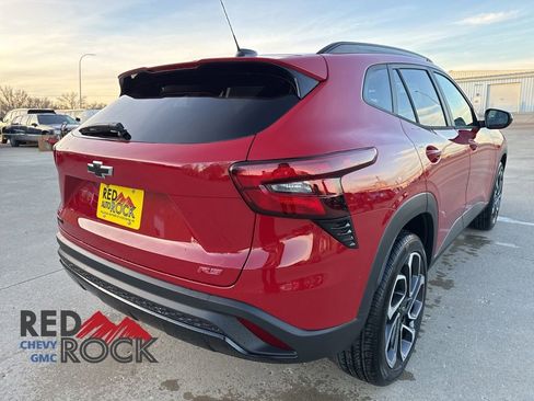 New 2026 Chevrolet Trax RS image 5