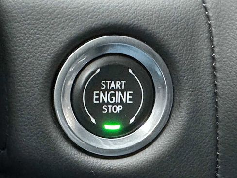 Used 2022 GMC Yukon XL SLE w/ Max Trailering Package image 35