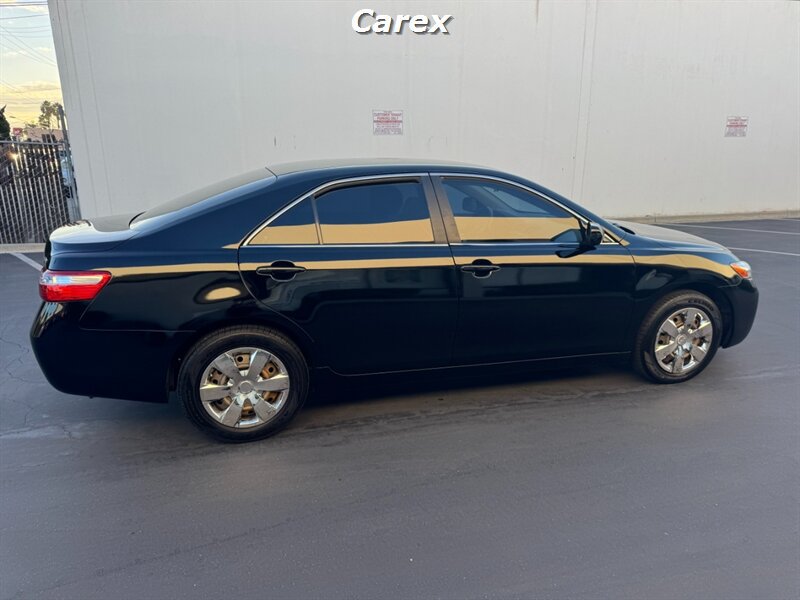 Used 2007 Toyota Camry LE FWD image 12