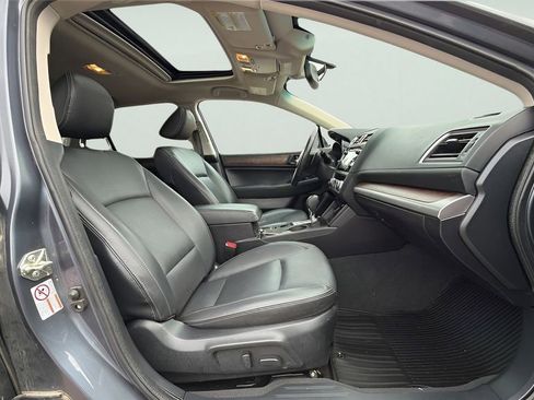 Used 2016 Subaru Outback 3.6R Limited image 15