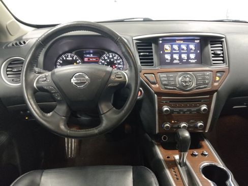 Used 2020 Nissan Pathfinder Platinum AWD/4WD image 22