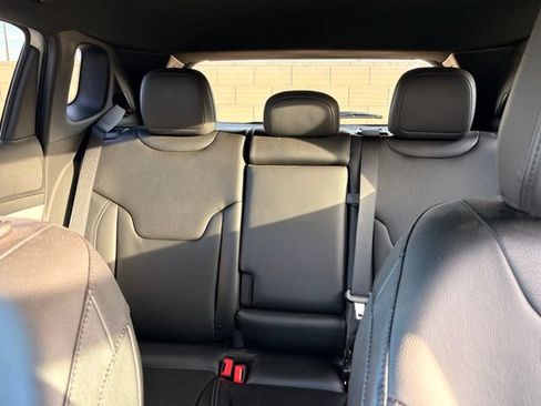 Certified 2025 Jeep Compass Limited w/ Elite Group AWD/4WD image 16