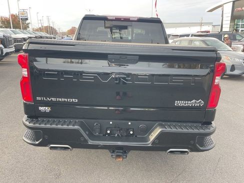 Used 2019 Chevrolet Silverado 1500 High Country w/ Technology Package image 4