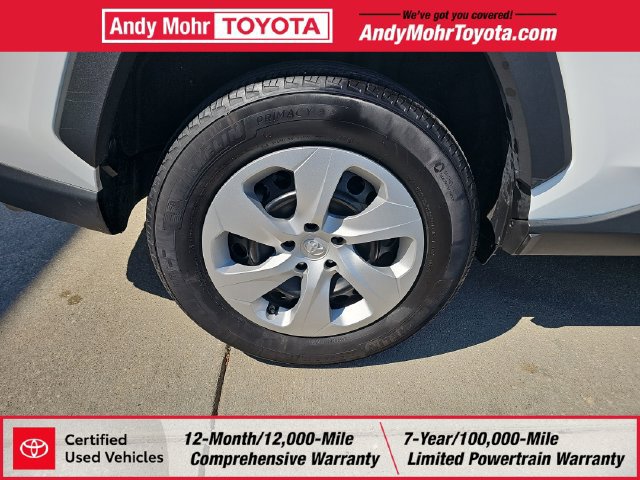Certified 2025 Toyota RAV4 LE FWD image 34
