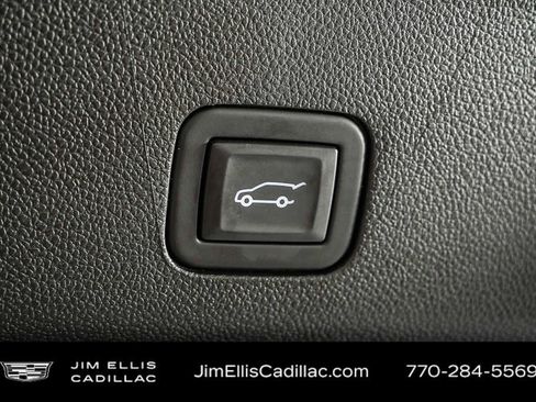 Certified 2024 Cadillac Escalade Premium Luxury w/ LPO, Floor Liner Package AWD/4WD image 33