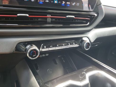 Used 2025 Chevrolet Silverado EV RST image 22