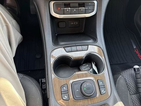 Certified 2021 GMC Acadia SLE w/ Driver Convenience Package FWD image 51