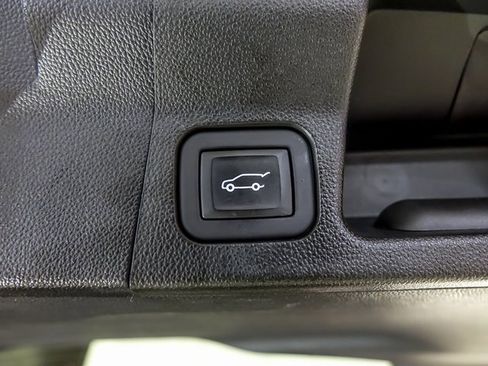 Used 2023 GMC Acadia SLE w/ Driver Convenience Package image 26