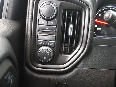 Used 2024 Chevrolet Silverado 2500 Custom w/ Z71 Off-Road Package image 20