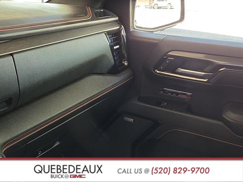 Used 2025 GMC Sierra 1500 AT4 w/ AT4 Premium Package AWD/4WD image 26