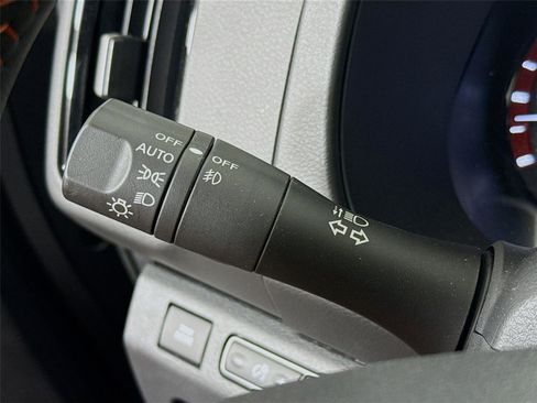 Used 2026 Nissan Frontier PRO-4X w/ Pro-4x Convenience Package image 5