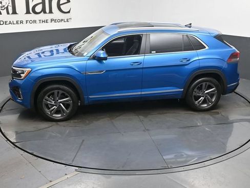 Used 2024 Volkswagen Atlas Cross Sport SEL R-Line AWD/4WD image 59