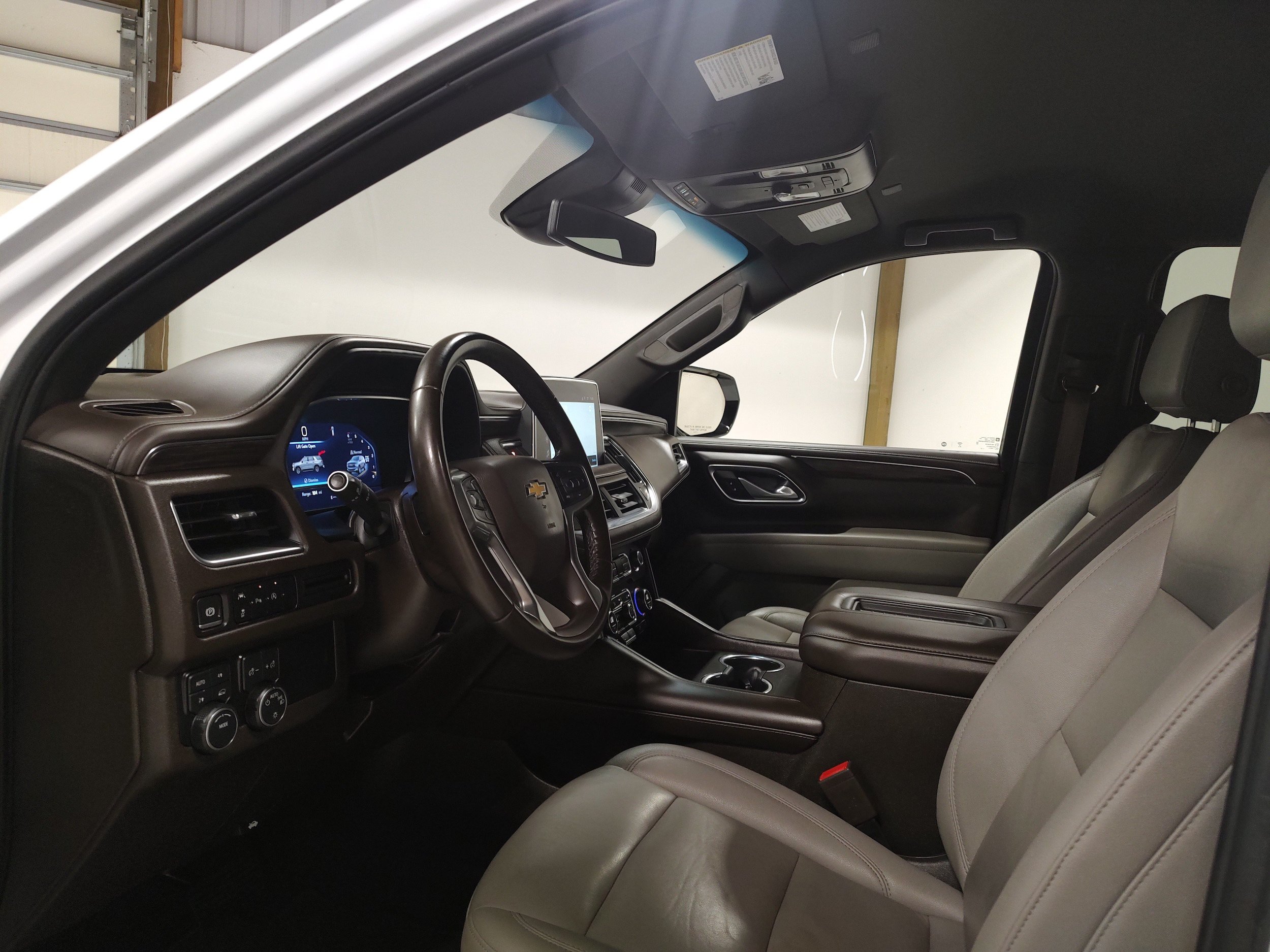 Used 2024 Chevrolet Suburban LT AWD/4WD image 9