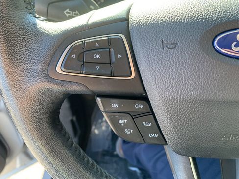 Used 2019 Ford Escape Titanium image 24