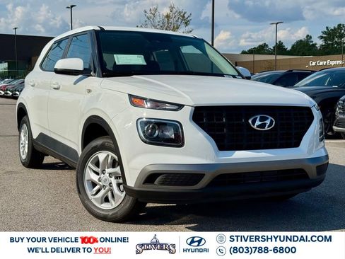 New 2026 Hyundai Venue SE image 1