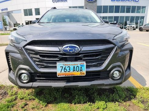 Used 2024 Subaru Outback Premium AWD/4WD image 16