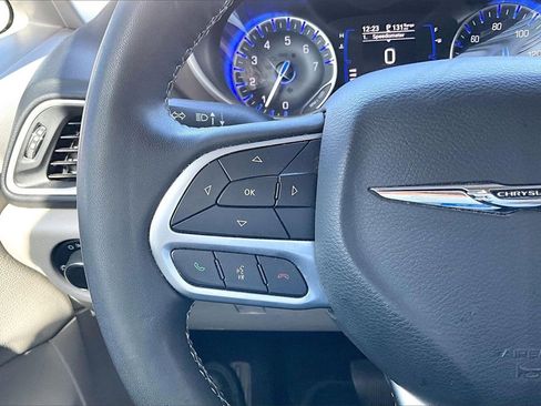 Certified 2023 Chrysler Voyager LX image 19