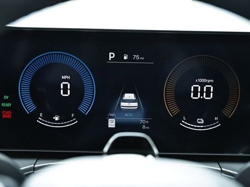 New 2026 Hyundai Santa Fe SEL FWD image 10
