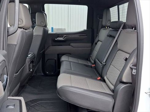 Used 2024 Chevrolet Silverado 1500 ZR2 w/ Technology Package image 13